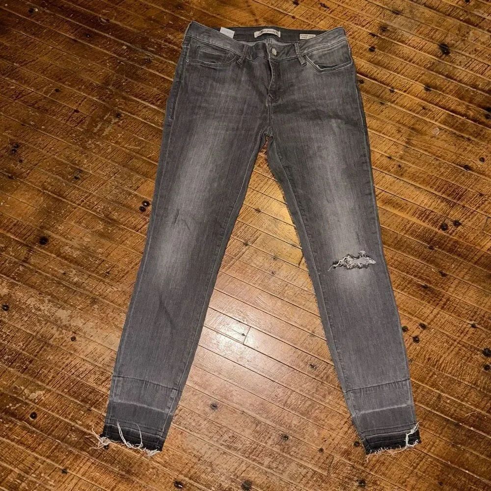 Mavi gray Adriano ankle mid-rise 28 distressed normcore pants